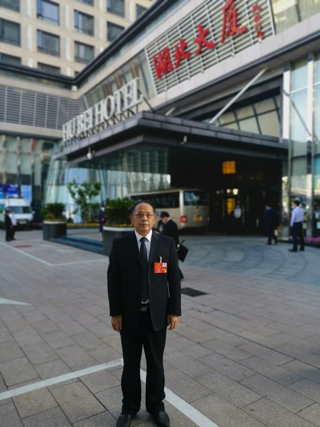 3.全国人大代表、亚搏电竞官方网站（中国）股份有限公司特飞所高级主任设计师张金华